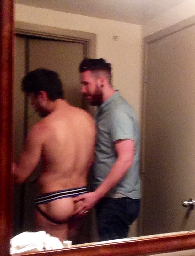 electricshambles:  Other people’s bathrooms