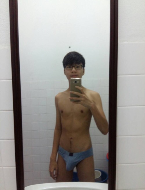 singaporedude-sg: Part ½