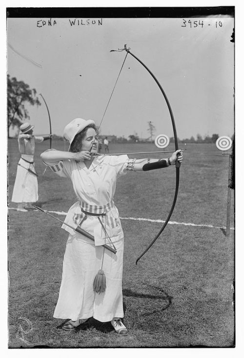 coolchicksfromhistory:Edna Wilson with bow and arrow at the National Archery Tournament, Jersey City