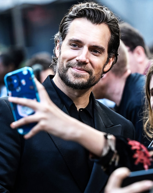 Henry Cavill & Girlfriend Natalie Viscuso Make A Striking Couple at 'The  Witcher' Season 3 Premiere in London in 2023