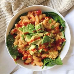 emilythebanana:  FRIYAY = vegan mac and cheese🧀