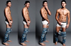 sweetmalebutts:  Nick Jonas | Not bad lol