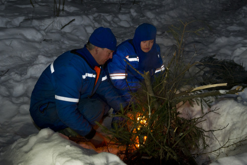 fyeahcosmonauts: Yelena Serova and the rest of her crew, Aleksandr Samokutyayev and Barry Wilmore, h