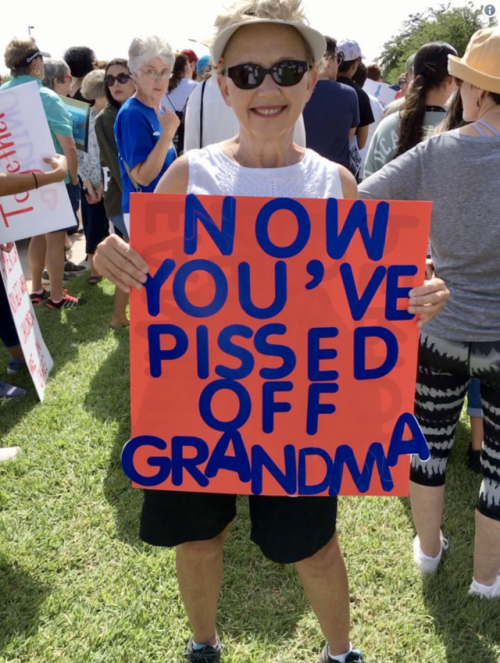 Porn photo bob-belcher:  Signs at Families Belong Together