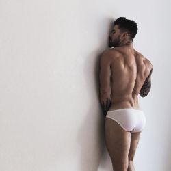 malefeed:   kylekriegerhair: Amber D'Alessio