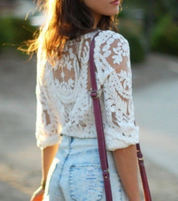 sixkissesdotcom:  Lace T-shirt 