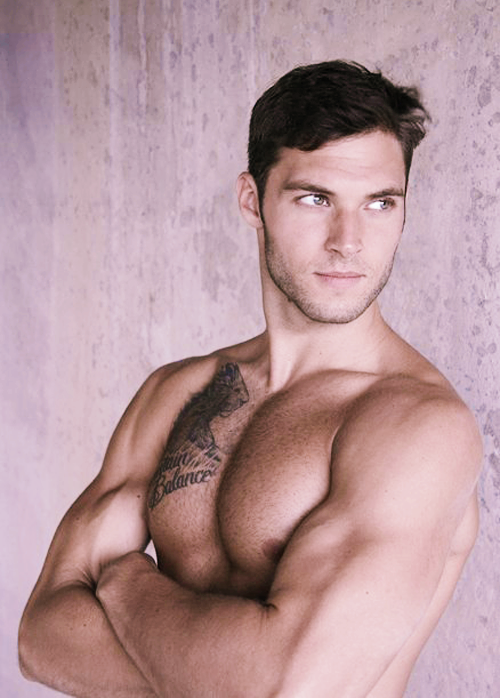 takemetobedandlosemeforever:  Matt Morgan