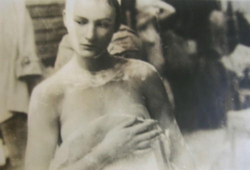 lapetitecole:École des Beaux-Arts, Paris from Past Imperfect by Deborah Turbeville, 1977Also