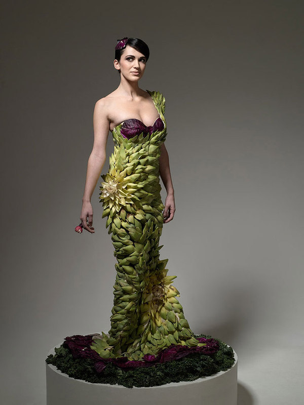 photojojo:  For his Hunger Games series, Ted Sabarese asked his models, “What are