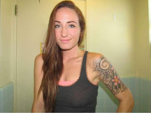 brass-steel-lead:  cisnowflake:  kibosh-josh-mahgosh:  lnnocentbystander:  shiny-kit-syndrome:  Samantha Jay - an American who spent time with the kurds fighting ISIS.  SICK  🎶There she is, Miss America There she is, your ideal 🎶  So much respect.