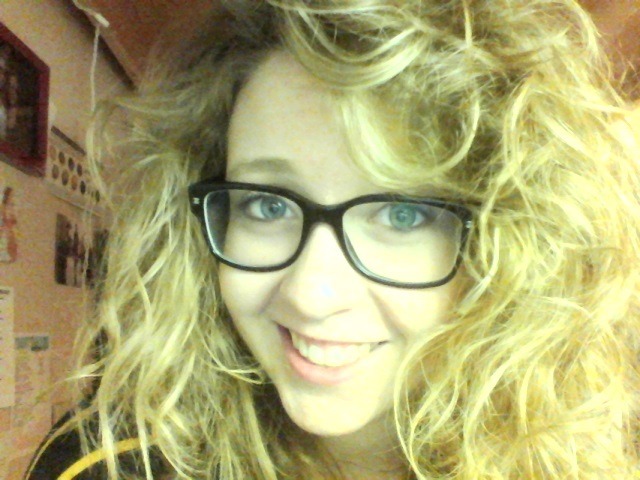 imbasedonatruestory:  Okay I am not even kidding this is my natural hair like it