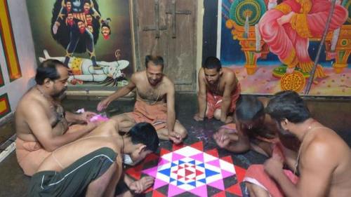 Brahmanas prepare Sry Yantra for worship of the Goddess, Kerala, photos by Ana Gha