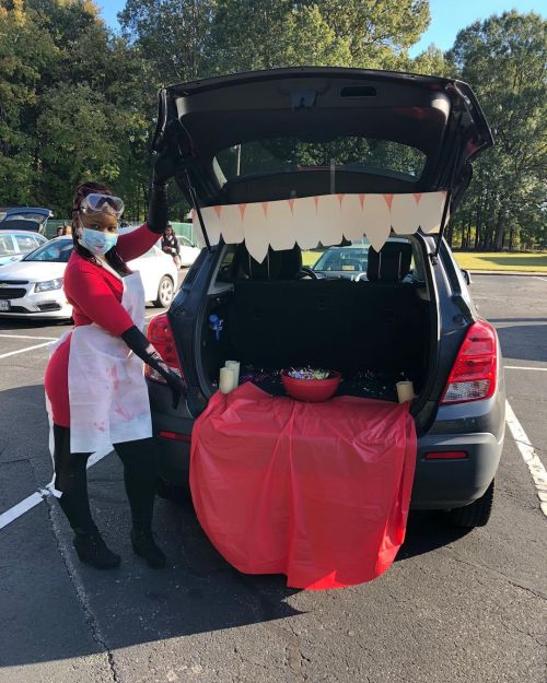 #TBT to my first trunk or treat for @genesischeerxtreme !! I’m so last minute, and I didn&rsqu