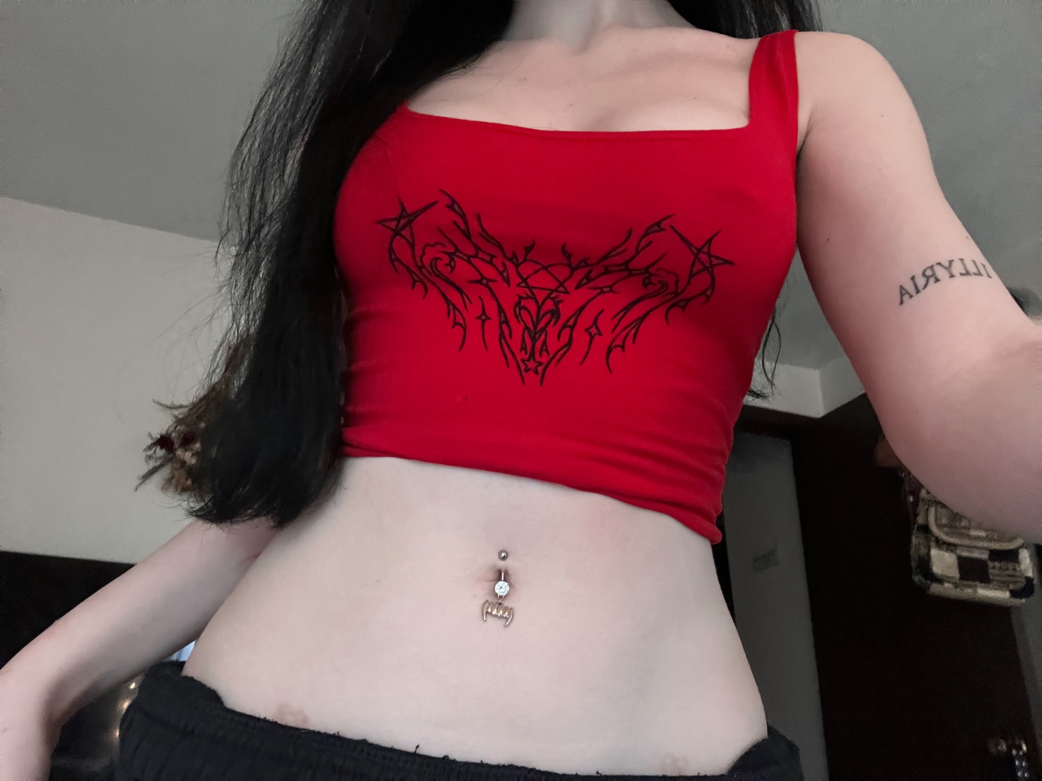 vampkittie:just drew on this shirt i Can’t tell if i fucked it up or not :-( um.
