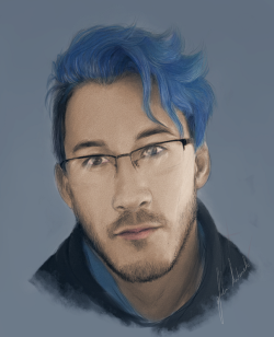 julia-antoinette:  Apparently my first drawing of 2016 was Markiplier!To be honest, I’ve become really insecure about my art recently, so I wasn’t sure if I’d post this or not but I really hope you all will like it. Basically spent my whole New