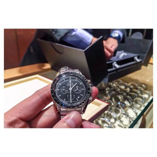 Can’t get better than this. Classic speedy pro on Hesalite.#Omega #Speedmaster #speedypro 