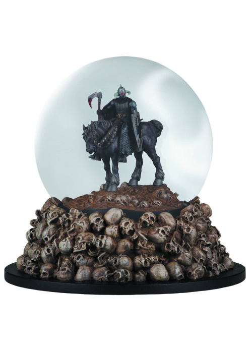 Frank Frazetta’s powerful painting is timelessly captured in this finely detailed sculpture. The bru