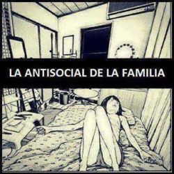 La Antisocial De La Familia | via Facebook