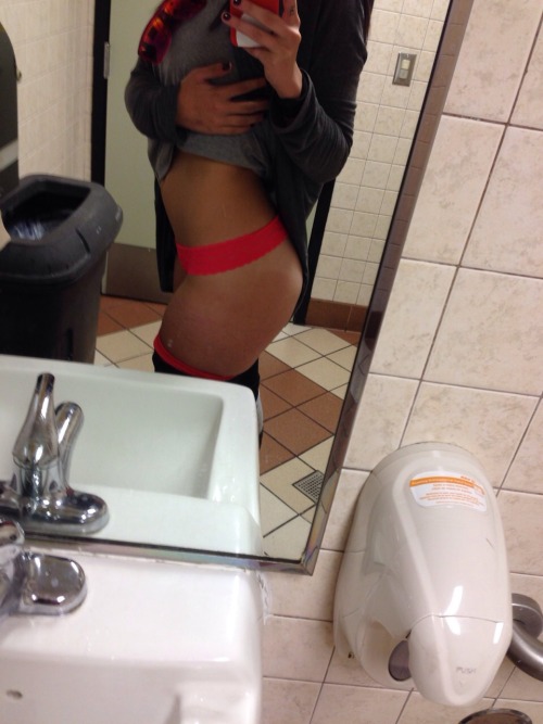 mjaukat:  Here’s a compilation of my butt from 2013. ~ you’re welcome world