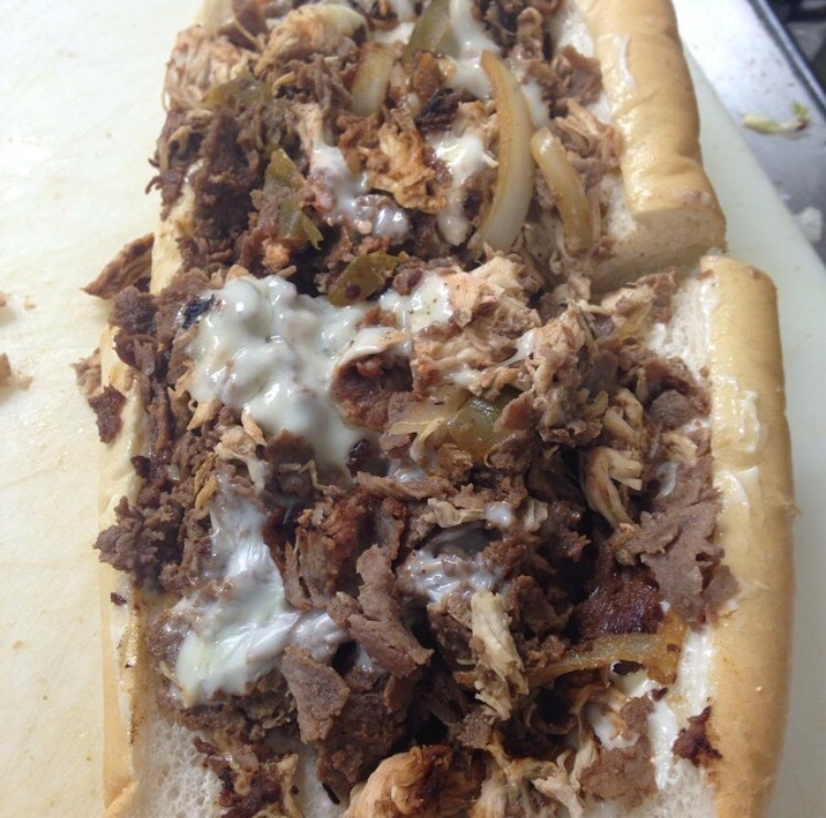 blackcooliequeenreign:  car-crashhearts:  i-choose-yusuke:  afro-arts:  Philly Cheesesteak