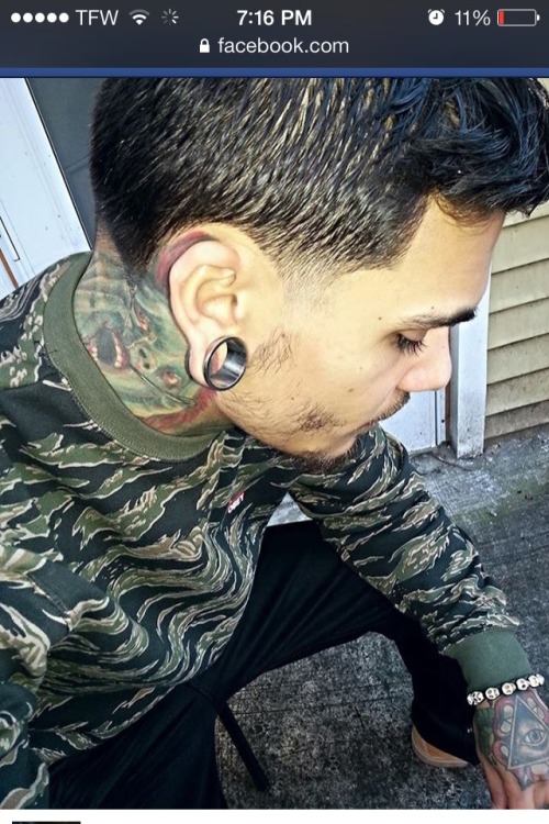 godtothesebasichoes:  I miss you bro ! I can’t believe you died on my birthday “/ every birthday from now on  that goes by will be another year your gone …