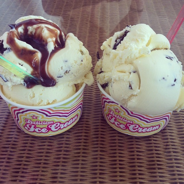 anothersh0tatlife:  Reunited with @miriam_gilmore and chocolate orange ice cream!