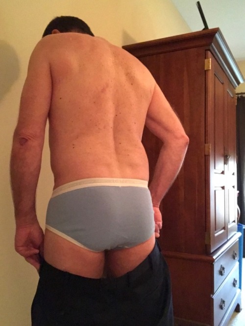 briefs6335:Took a few photos getting ready for work today