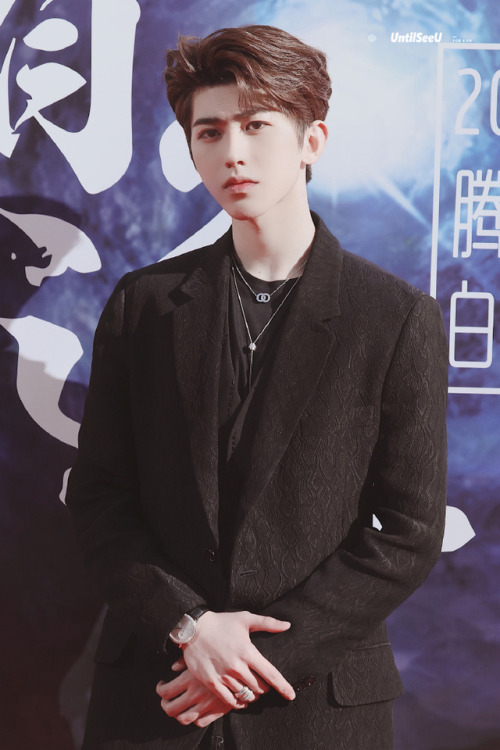 190117 Tencent Entertainment White Paper Red Carpet  UntilSeeU_蔡徐坤 || Do not edit or crop