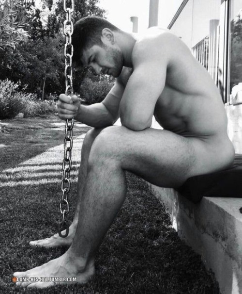 damn-hes-hot:  DAMN HE’S HOT! Follow for daily pics of hot men Instagram: https://instagram.com/damnheshot_69 Twitter: https://twitter.com/damn_hes_hot Tumblr: https://damn-hes-hot.tumblr.com