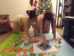 the-littlestbug:  aballycakes:  Fingerpainting with @crinklebug 