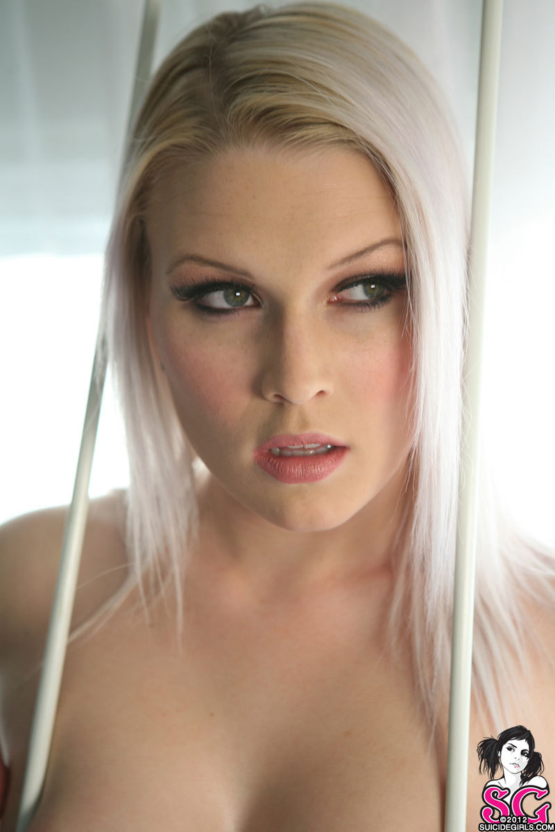 Perfect Suicide Girls