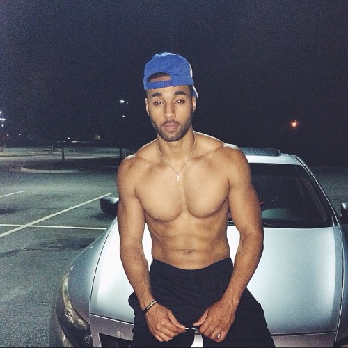 cuteassboys:  X 