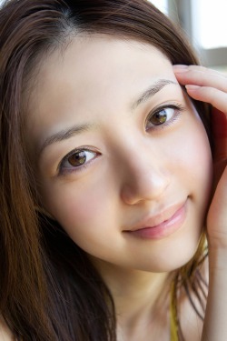 salas67:  a-beautiful-g:  Rina Aizawa  :  逢沢りな  Beautiful lady Ist queen