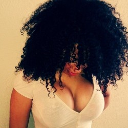 dalandofmilkandhoney:  Curly… 