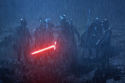 du-varg: I think Snoke’s Elite Praetorian Guard and the Knights of Ren are based on the Imperial Kni