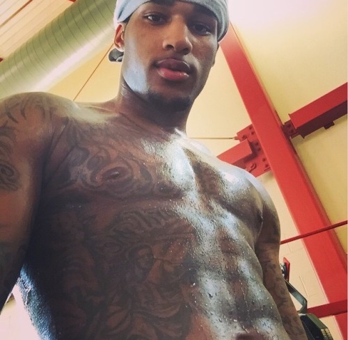 themalethots:  Deandre 👅