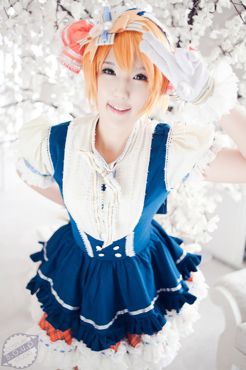 LOVE LIVE cosplayCosplayer: Hitorine ReiCharacter: Rin Hoshizora Photo by Soup Studio