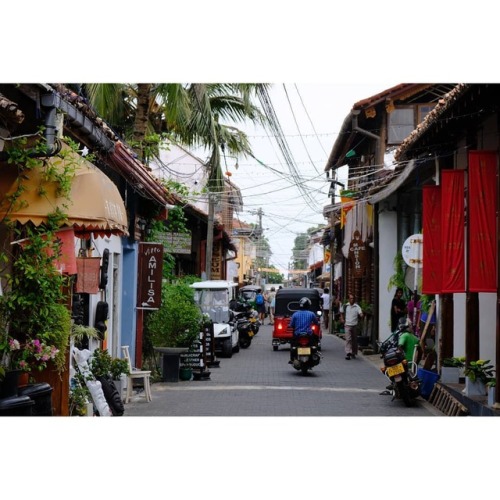 The Galle Dutch fort is full of little streets like this to get lost in. As most European colonial b