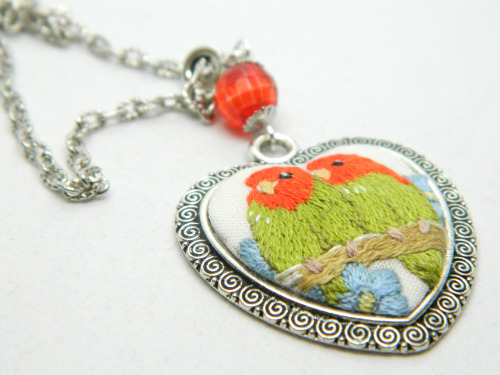 The elegant necklace &ldquo;The lovebird cupe&rdquo; with painting micro embroidery on cotto