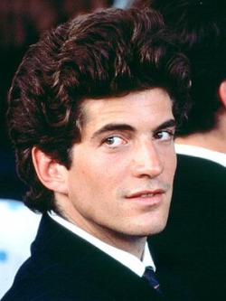 hotfamousmen:  RIP John F. Kennedy Jr.