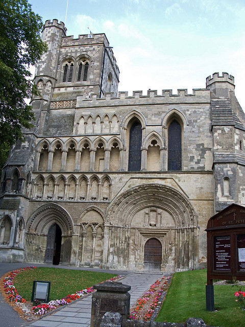 churchcrawler:Priory church, Dunstable by Dayoff171 on Flickr.