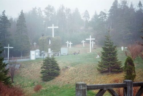 ✞  Grotto in Fermeuse, NL  ✞