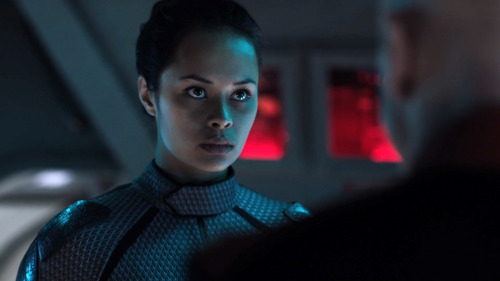 More Frankie Adams as Bobbie Draper - S2 of The Expanse.