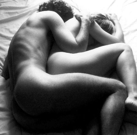 bestowmysubmissiveart:  spooning rocks