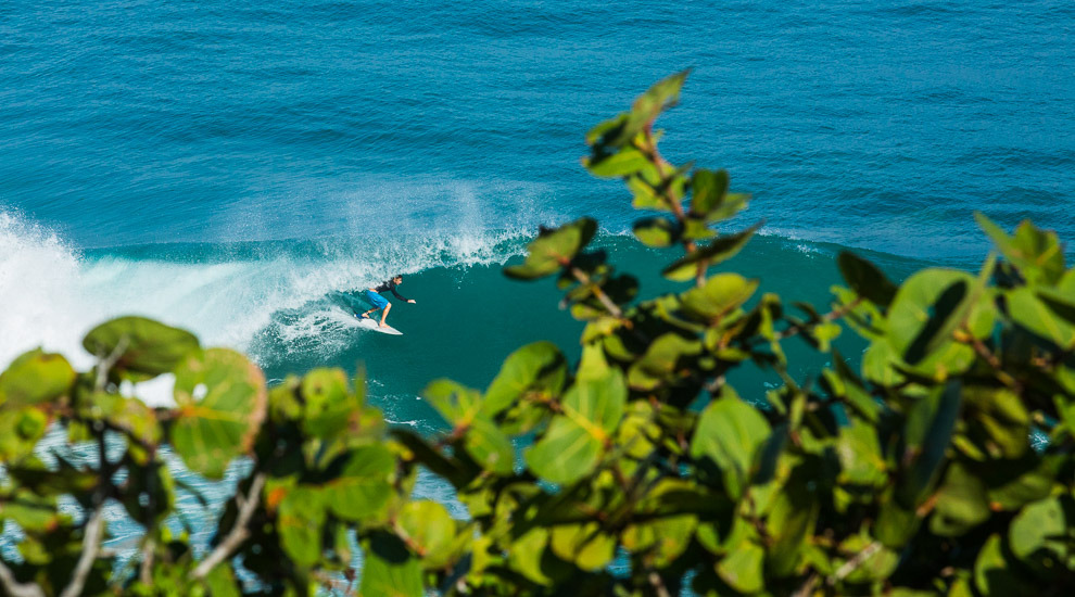 infinitesurf:leif engstrom, puerto rico // photo: edwin dominguez