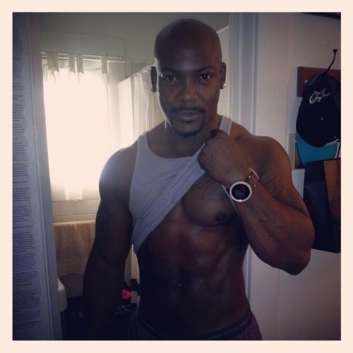 zamnzaddyyy:  Love Mature Black Men Follow: ZamnZaddyyy.Tumblr.com