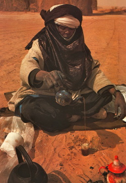 Endilletante:sahara Toujours Recommencé, Collectif, Hachette Realites, 1978.   