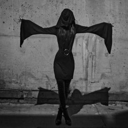 so-goth:  ✝ GOTHIC BLOG ✝ 