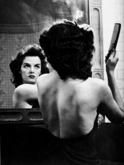 fuckyesoldhollywood:  Jane Russell 