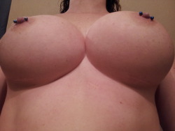 cutegirlswithpiercednipples:  Love to know what you think…..   And what you’d love to do to them and with them ;)Submission from Lynn. Thanks!